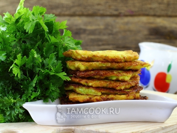 Оладьи из кабачков с манкой, рецепт с фото
