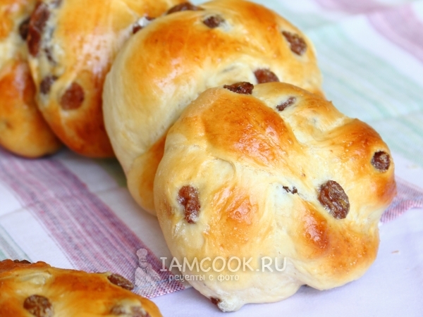 Булочки с изюмом из дрожжевого теста, рецепт с фото