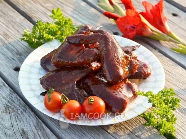 Копченые куриные крылышки, рецепт с фото