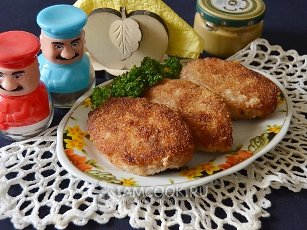 Котлеты из индейки в мультиварке, рецепт с фото