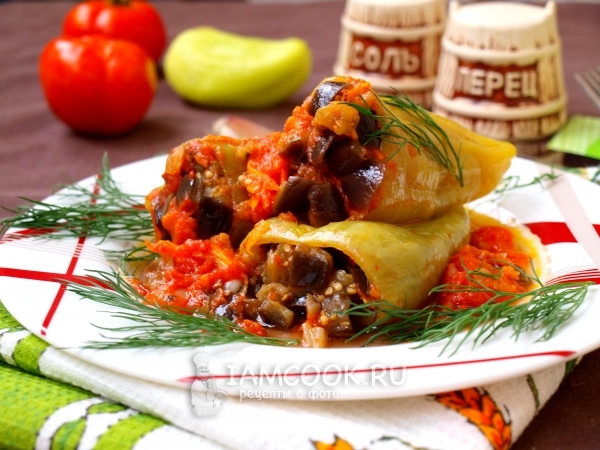 Перец, фаршированный баклажанами, рецепт с фото
