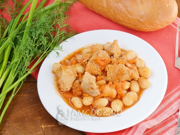 Фасоль с мясом в мультиварке, рецепт с фото