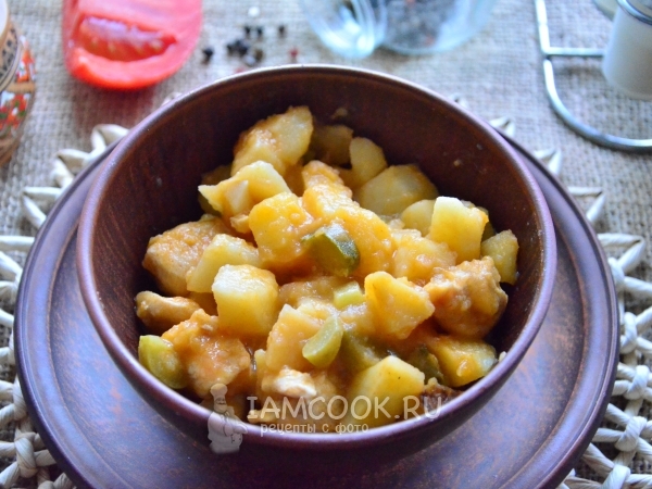 Азу из курицы с солеными огурцами, рецепт с фото