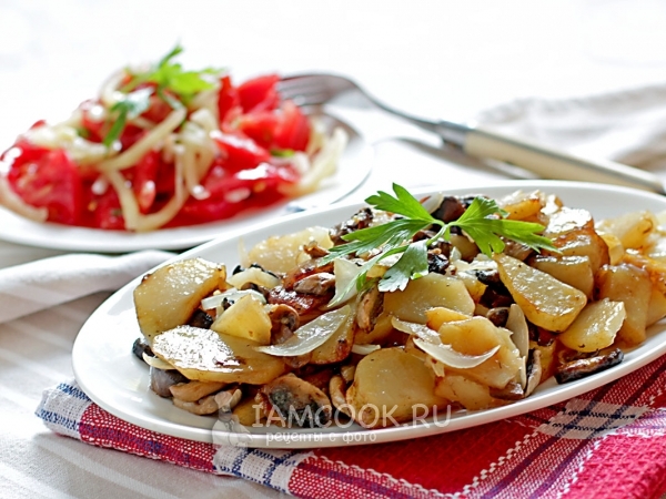 Картошка жареная с шампиньонами, рецепт с фото
