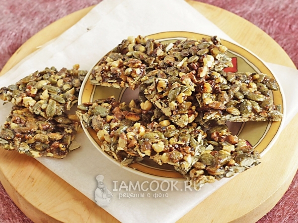 Козинаки из тыквенных семечек и грецких орехов, рецепт с фото