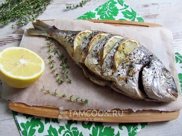Дорадо запеченная с лимоном, чесноком и травами, рецепт с фото
