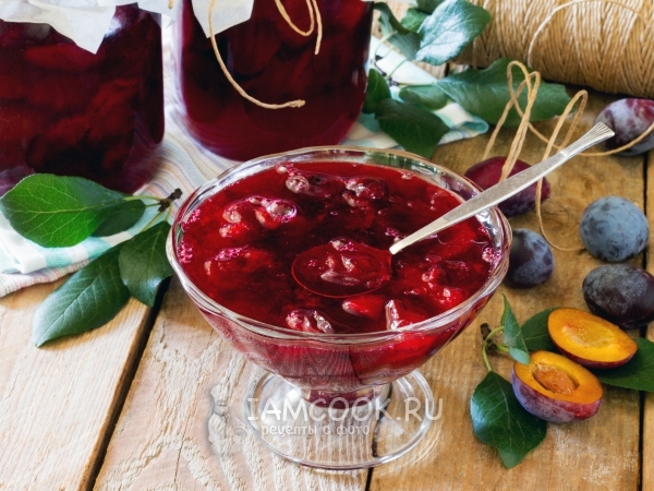 Сливы в собственном соку на зиму, рецепт с фото