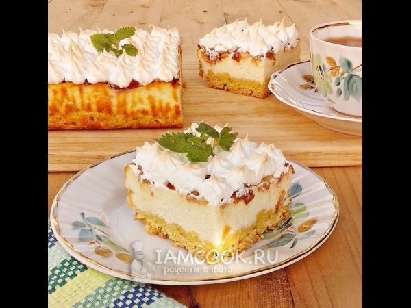 Творожной пирог с персиками, рецепт с фото