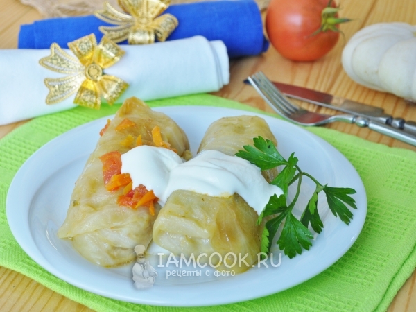 Голубцы со свиным фаршем и патиссонами, рецепт с фото