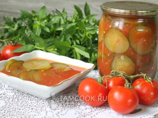 Огурцы в томатной заливке на зиму, рецепт с фото