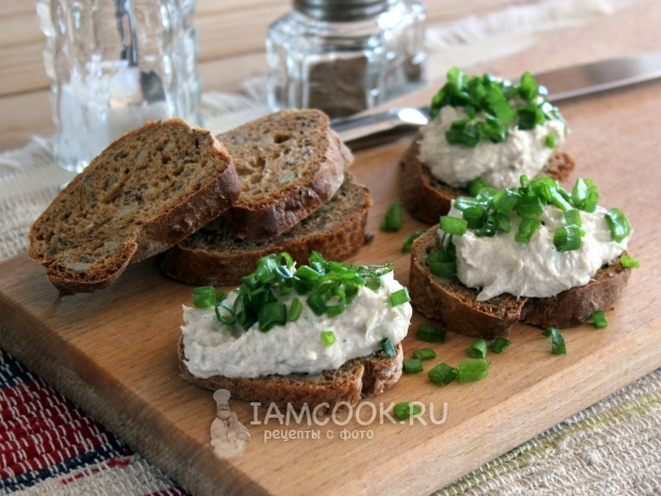 Паштет из скумбрии, рецепт с фото