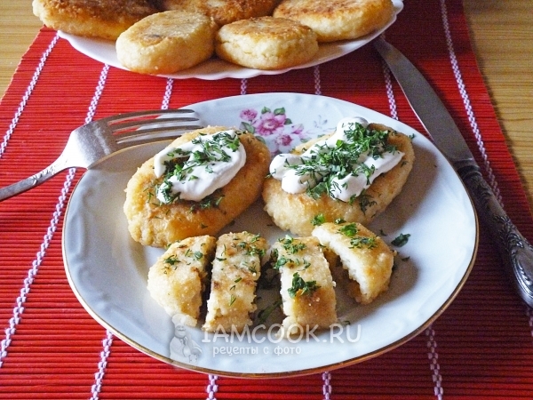 Рисовые пирожки с куриной печенью, рецепт с фото