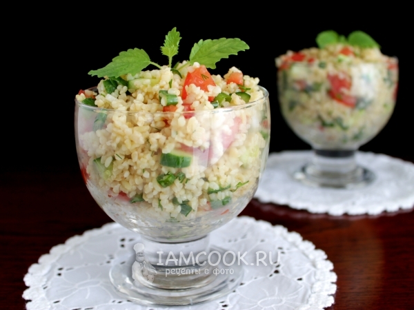 Салат из булгура с помидорами и огурцом, рецепт с фото