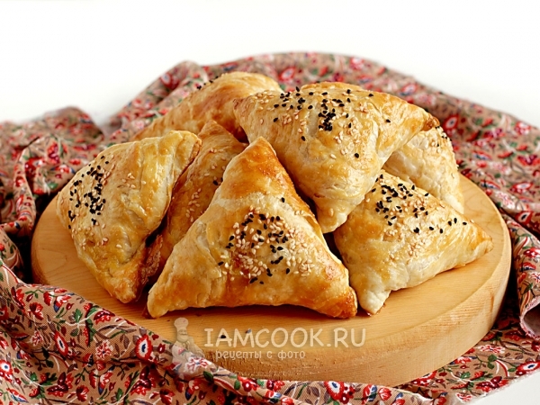 Самса с тыквой на готовом слоеном тесте, рецепт с фото
