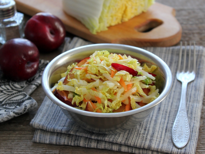 Салат из капусты со сливами, рецепт с фото