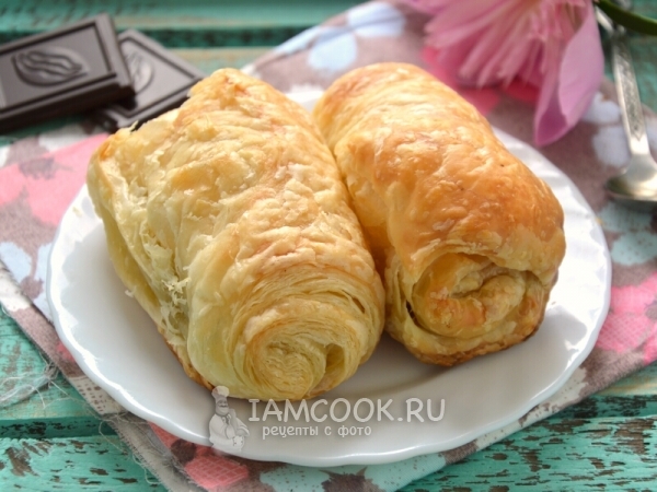 Слойки с шоколадом «Проще простого», рецепт с фото