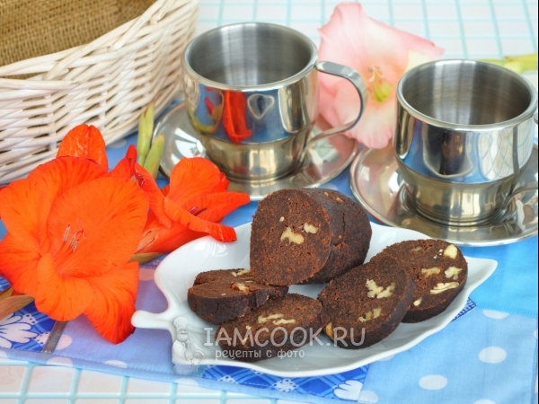 Шоколадная колбаска из бисквитной крошки, рецепт с фото