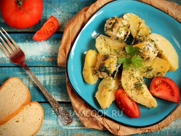 Скумбрия в духовке с картошкой, рецепт с фото