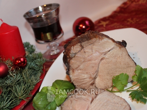 Мясо в винном маринаде, запеченное целиком, рецепт с фото