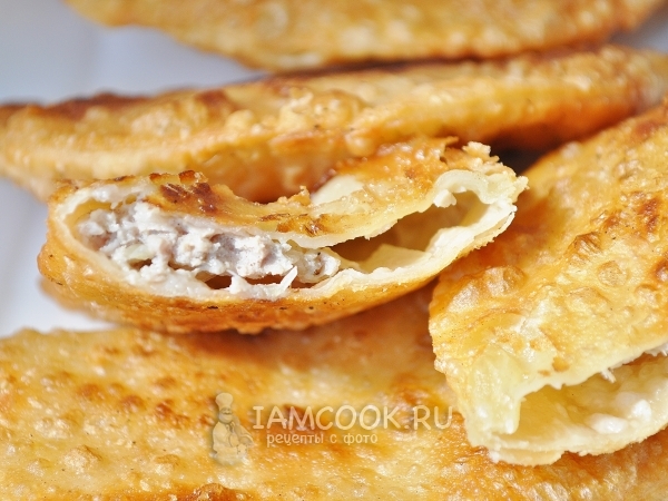 Чебуреки с филе индейки, рецепт с фото