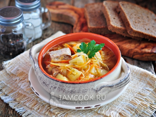 Щи из квашеной капусты с говядиной, рецепт с фото