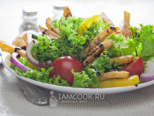 Салат с жареной картошкой соломкой, рецепт с фото