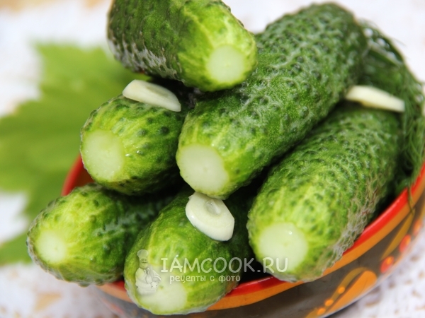 Огурцы малосольные на минеральной воде, рецепт с фото