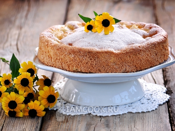 Шарлотка с дыней, рецепт с фото