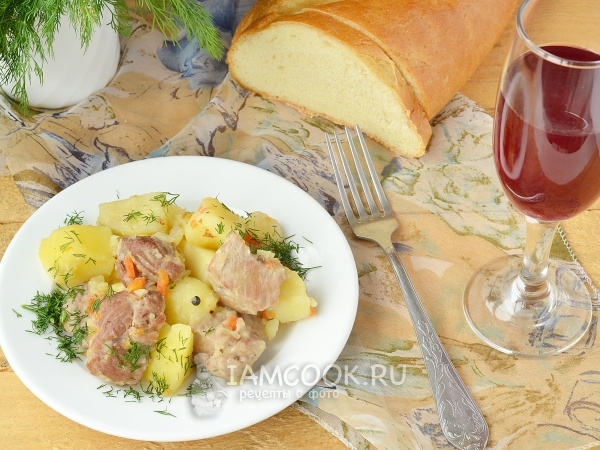 Жаркое из свинины в кастрюле, рецепт с фото