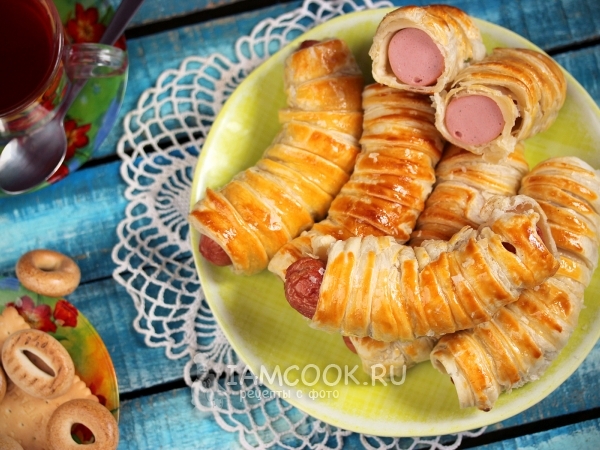 Сосиски в слоёном тесте, рецепт с фото