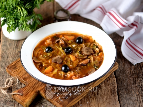 Постная солянка из свежей капусты, рецепт с фото