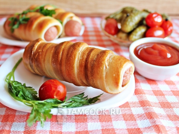 Сосиски в тесте без дрожжей, рецепт с фото