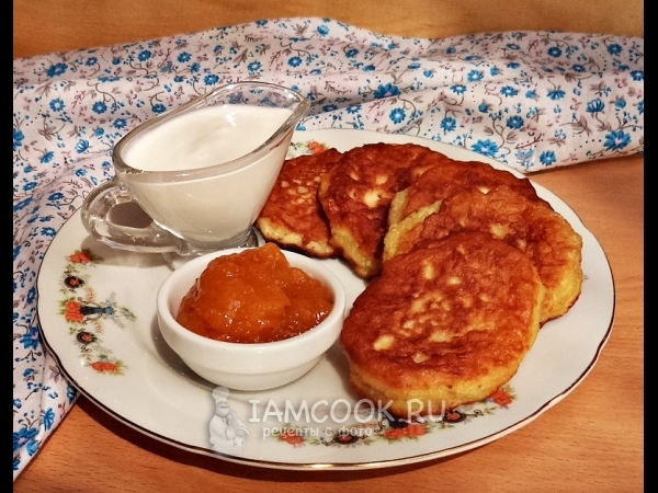 Оладьи на молоке с яблоком, рецепт с фото