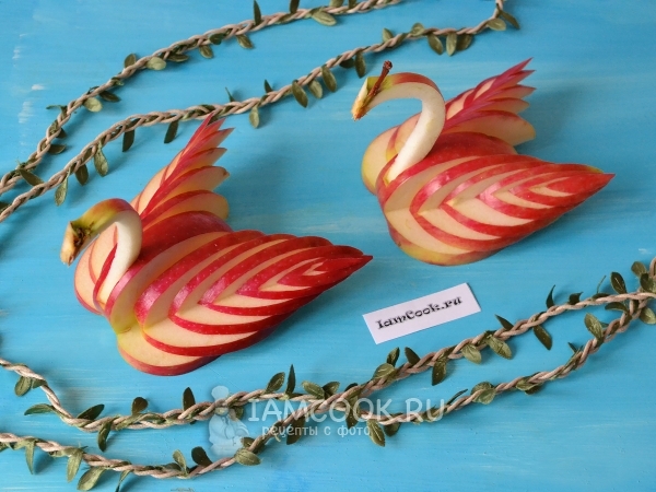 Лебедь из яблока, рецепт с фото