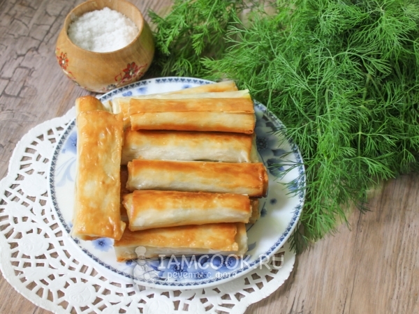 Пирожки-сигары с творогом, рецепт с фото