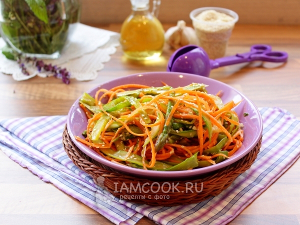 Салат из спаржи и моркови, рецепт с фото