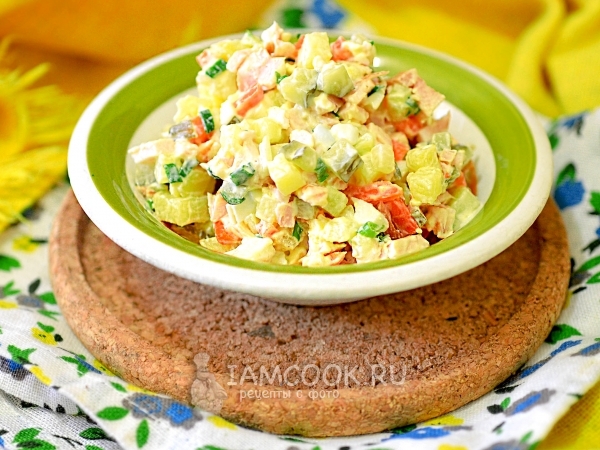 Оливье «копчёный», рецепт с фото