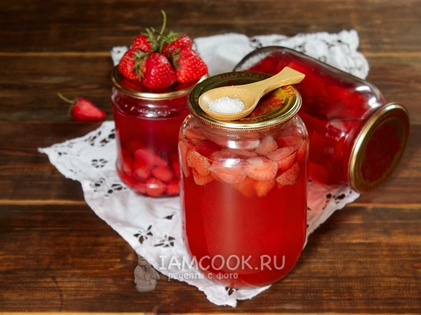 Клубничный компот с лимонной кислотой на зиму, рецепт с фото