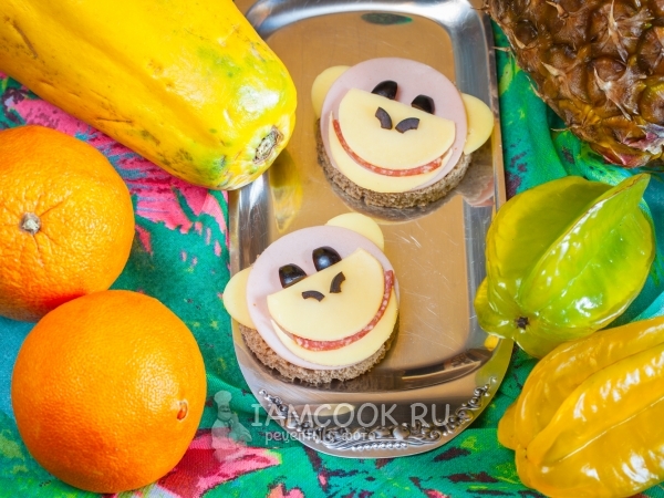 Бутерброд «Обезьяна» с сыром и колбасой, рецепт с фото