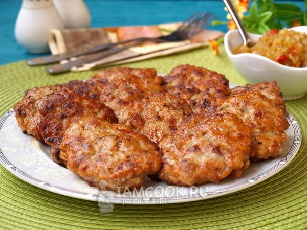 Котлеты рубленные из говядины, рецепт с фото