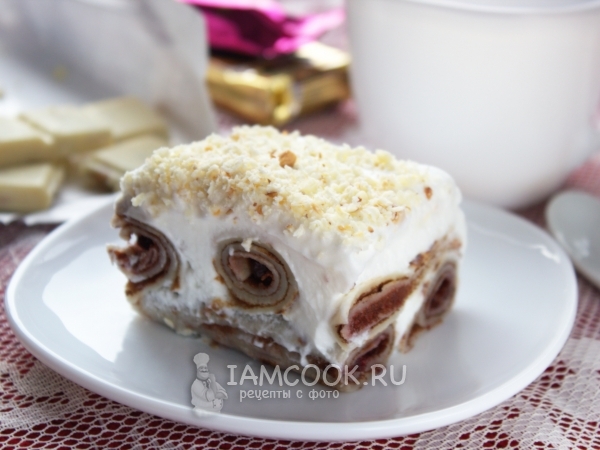 Блинный торт с вишней и сливками, рецепт с фото