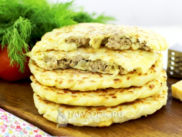 Лепешки с фаршем и сыром сковороде (на кефире), рецепт с фото