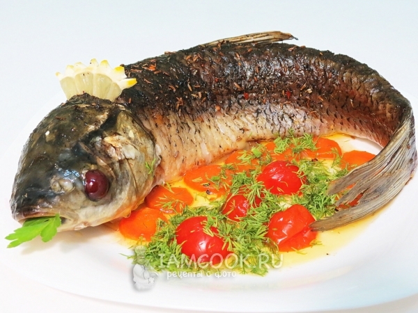 Белый амур, запеченный в духовке, рецепт с фото