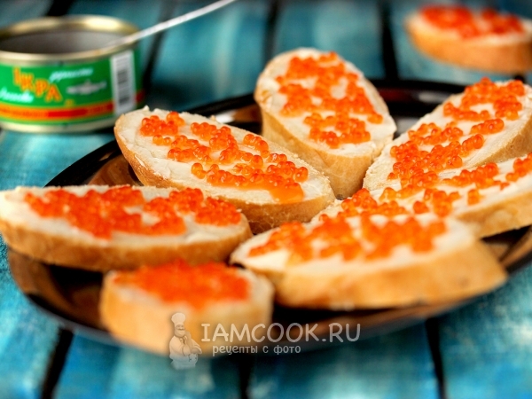Бутерброды с красной икрой, рецепт с фото