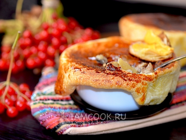 «Горшочки» из теста с курицей и сыром на Рождество, рецепт с фото