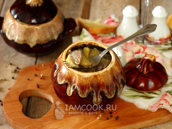 Печень с картошкой в горшочке, рецепт с фото
