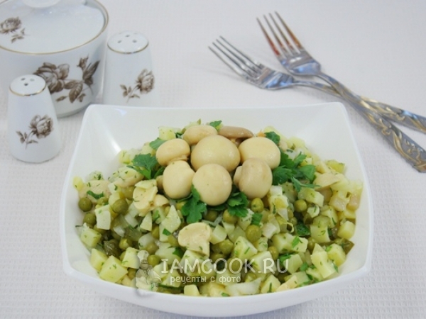 Картофельный салат с маринованными грибами, рецепт с фото
