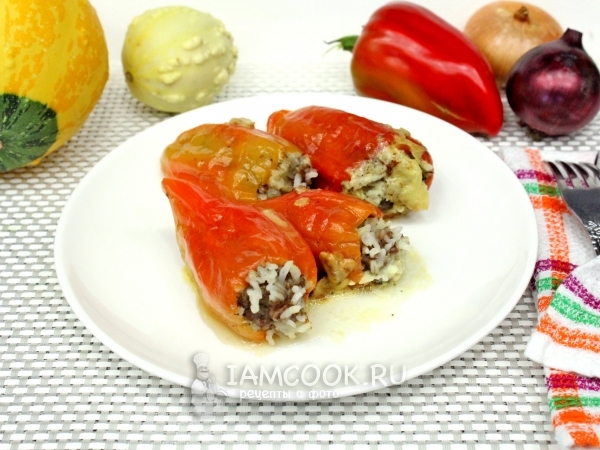 Перцы, фаршированные мясом и рисом, в мультиварке, рецепт с фото