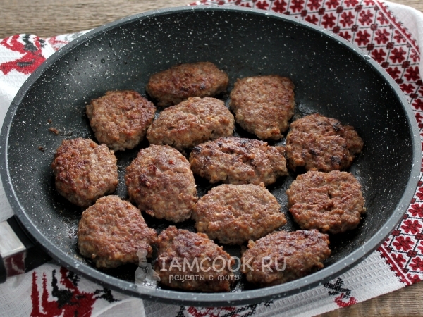 Котлеты из куриных желудков, рецепт с фото