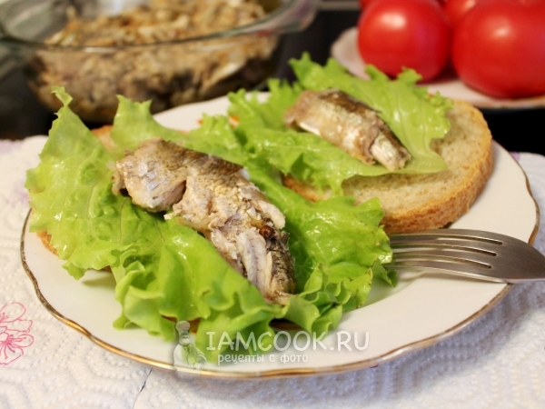 Шпроты из речной рыбы в домашних условиях, рецепт с фото